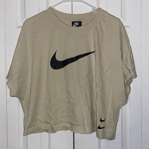 Nike cropped tee shirt